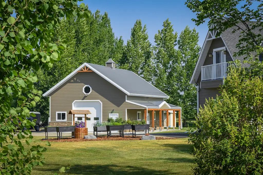 Detached acreage garage with premium accents on the exterior