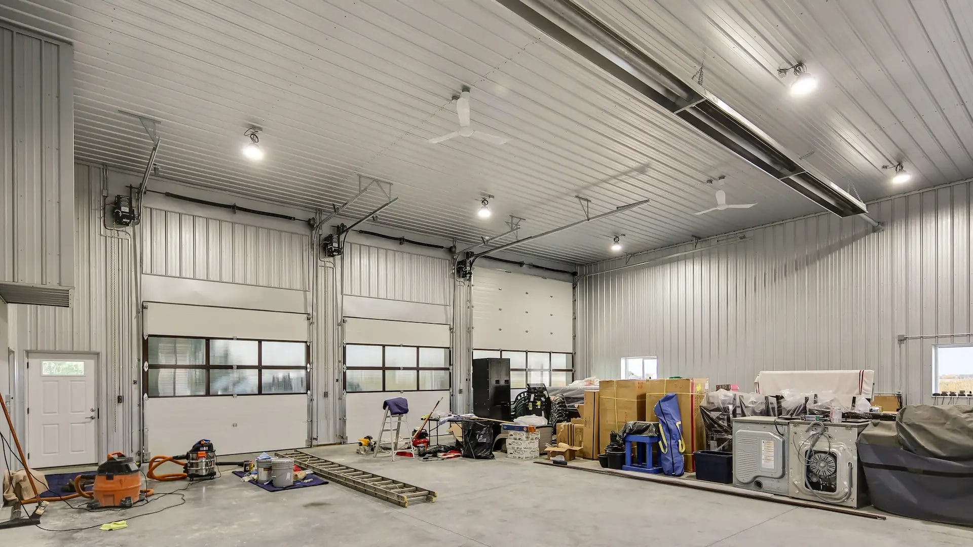 Interior of 3 bay barndominium shop