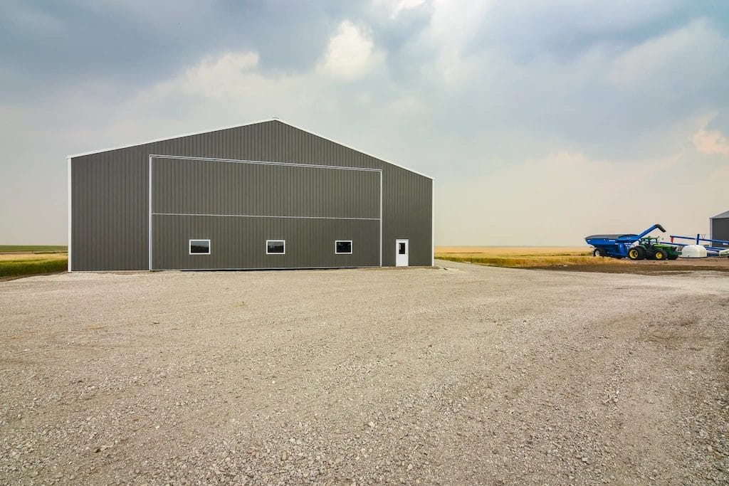 80' x 200' machine shed in the Canadian prairies built with pole barn construction